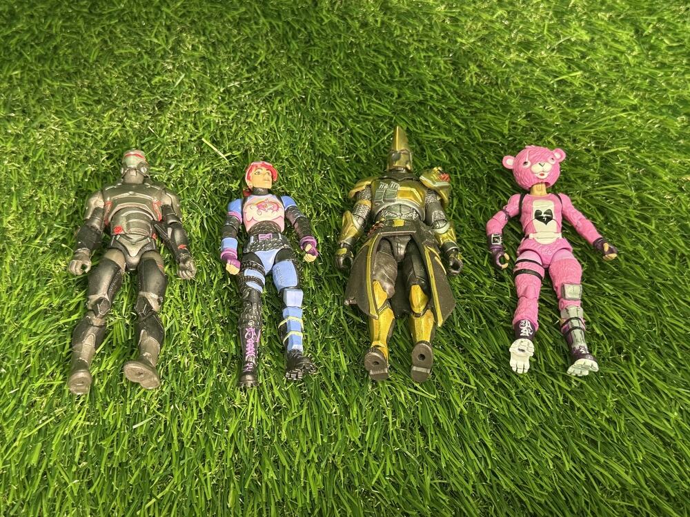 Fortnite Action Figures Lot of 4 The Visitor Skye Omega Knight Cuddle Team